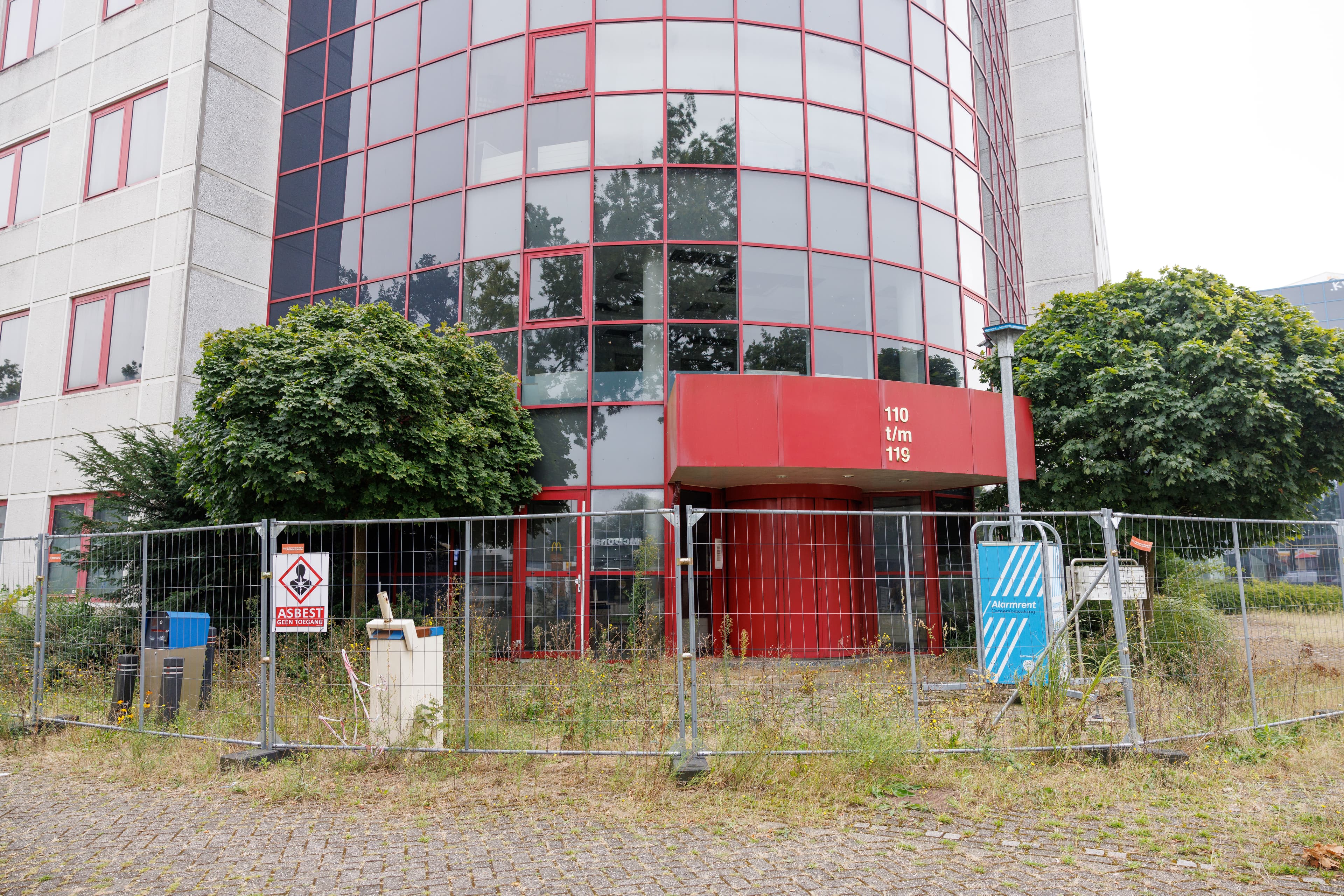 Leegstaande panden vragen om goede beveiliging.